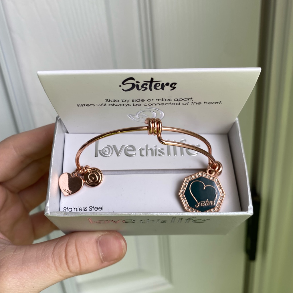 Nwt Rose Gold Sisters Bracelet 7$